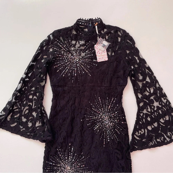 FREE PEOPLE North Star Black Lace Bell Sleeve Sequin Mini Dress Size 0 - Picture 5 of 16